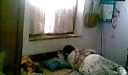 طوفان زیبایی تصاویر کون گشاد طبیعی بروک وایلد با پسری در اتاق خواب