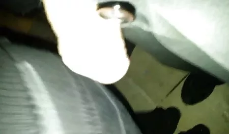 الكس لسلي عکس متحرک کس و کیر درمورد آوردن زنان به ارگاسم درس مي دهد