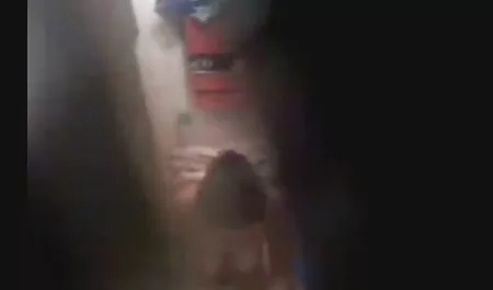 گیشا کاملاً تصاویر سکسی باسن بیدار است