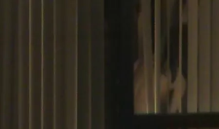 Cutie Caprice همچنان از جنس نرم تصاویر سکس از کون لطیف لذت می برد
