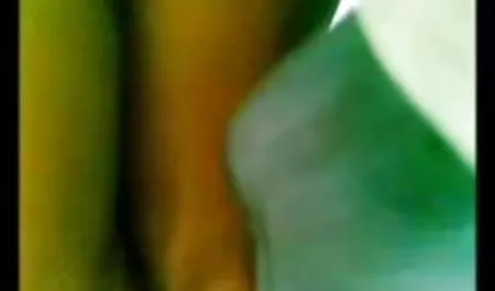 سکس وحشی و بسیار کثیف عکس سکسی وکون در فروشگاه تعمیر ماشین